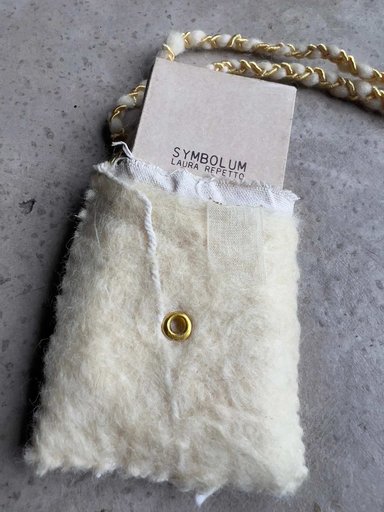 Symbolum 6